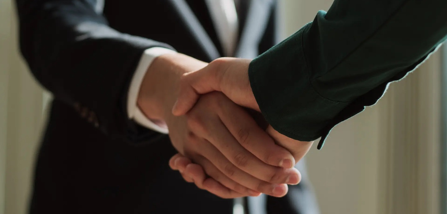 Tout ce qu'il faut savoir sur le métier d'Acheteur public : compétences, missions, salaire