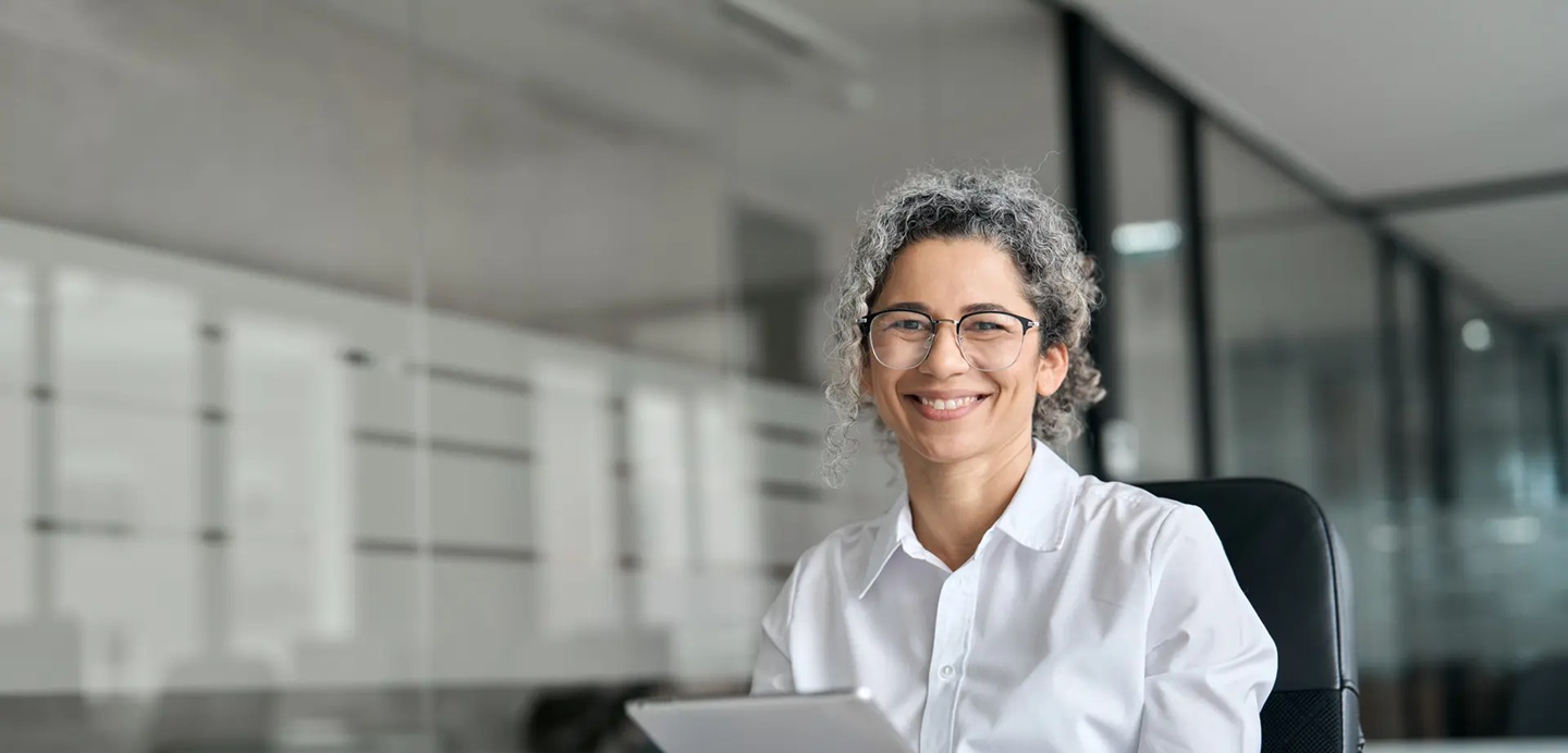 igensia-school-of-business-metiers-management-entrepreneuriat-directeur-de-clientele