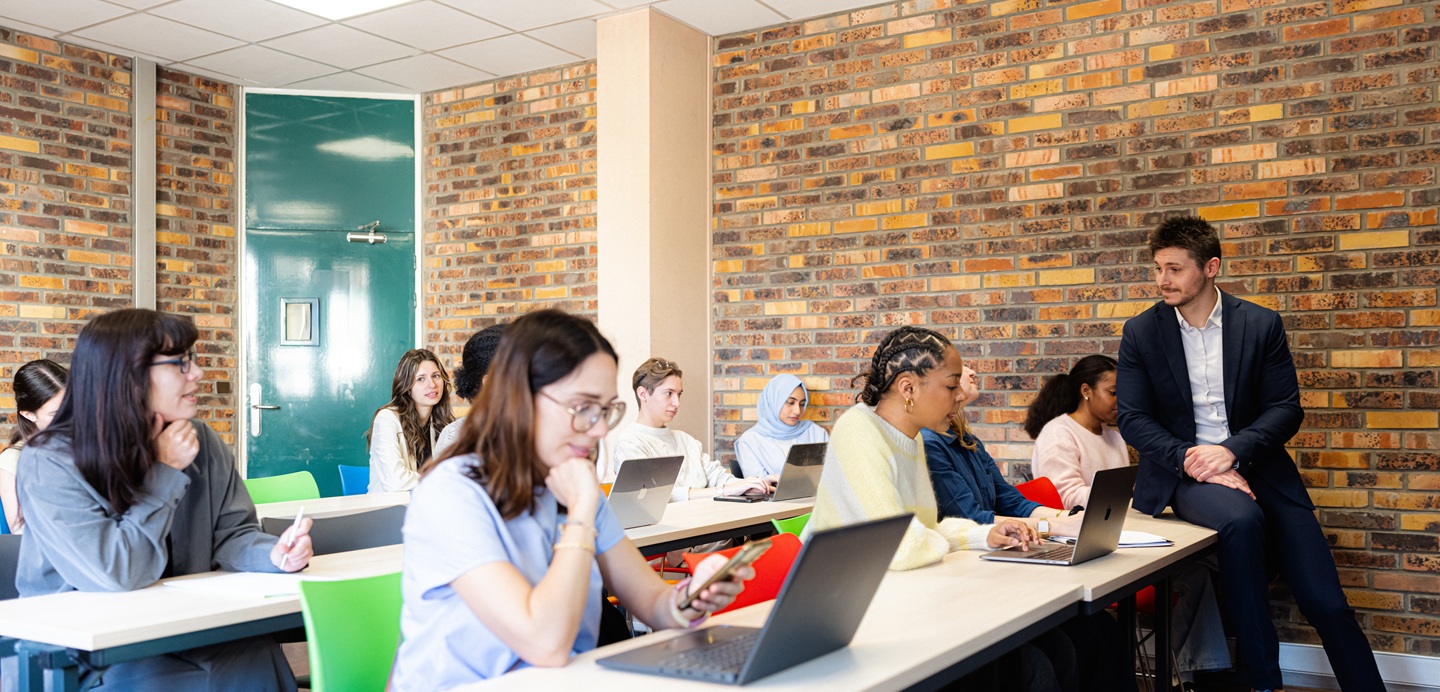 Les professeurs de l'école IGENSIA School of Business