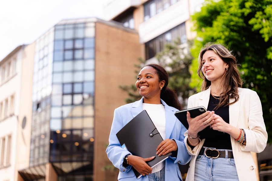 CTA Stages et alternance IGENSIA School of Business